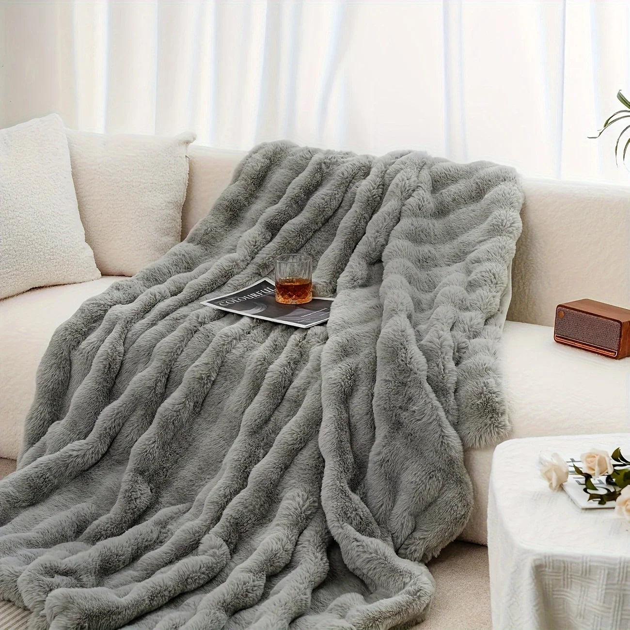 ROSEKIND Faux Fur Throw Blanket