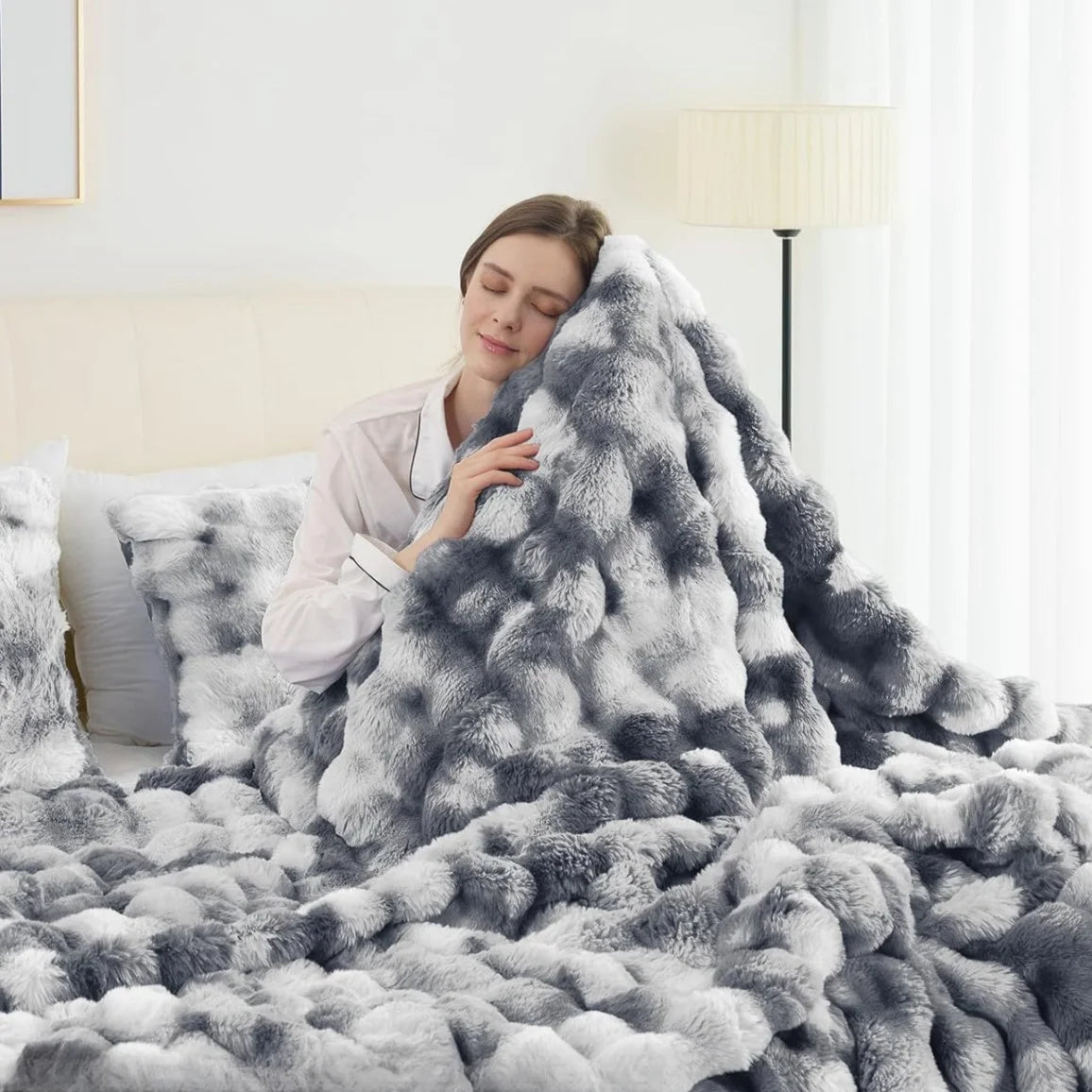 ROSEKIND Faux Fur Throw Blanket